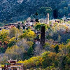 Scenery of Zhonglu Township and Architectural Style of Tibetan Village in Danba County, Sichuan Province