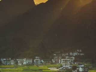 贵州黔西南双乳峰景区