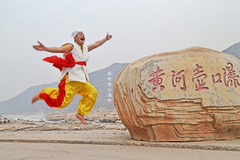 #带着funshell去旅行#自驾游冬季壮美的壶口冰瀑_陕西黄河壶口瀑布游