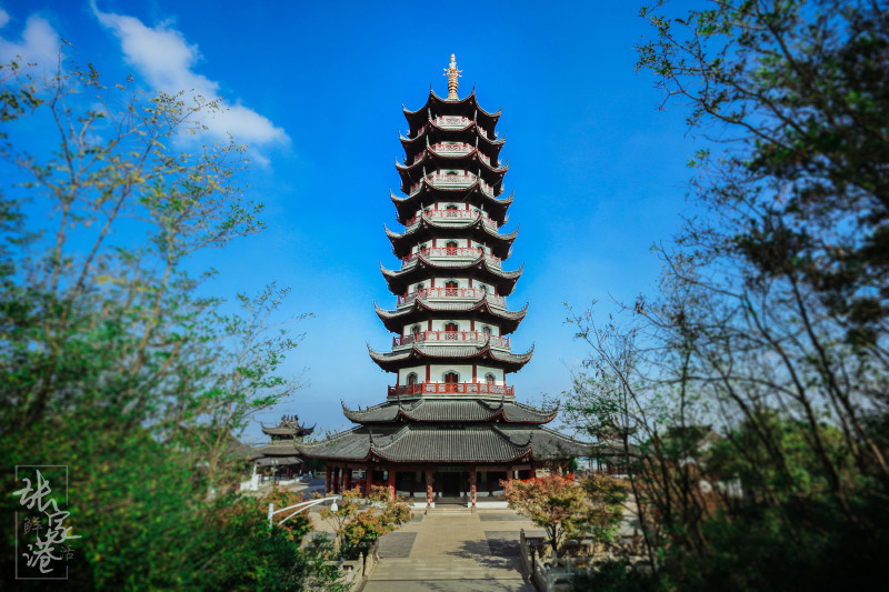 自古以来,香山就是有名的风景旅游胜地,这里有大禹王,姜尚,吴王夫差