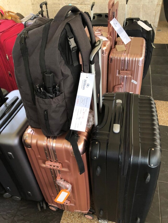 希尔顿酒店行李寄存