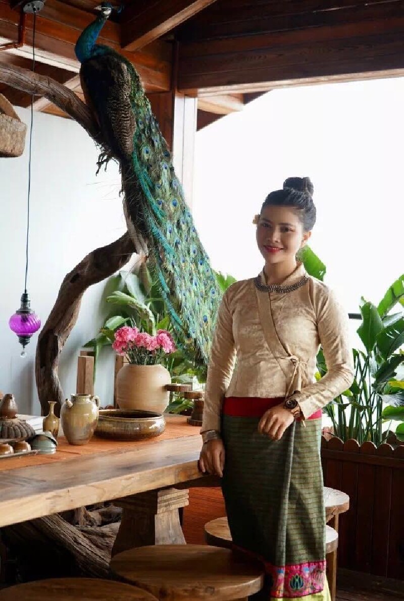 探店和神秘美丽的四公主谈一场酸辣的恋爱