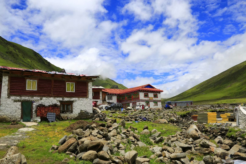 去世外桃源莫斯卡与萌萌哒的土拨鼠来个亲密接触