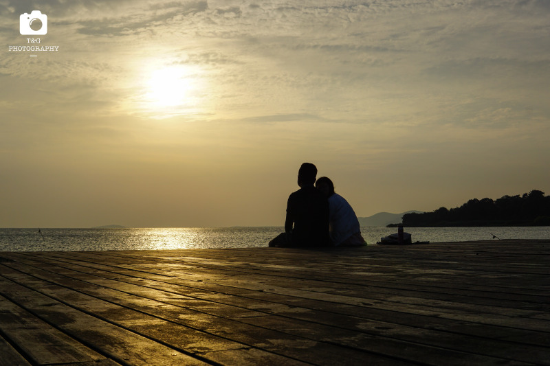 坐在湖边看落日的浪漫只属于有浪漫心境的人儿