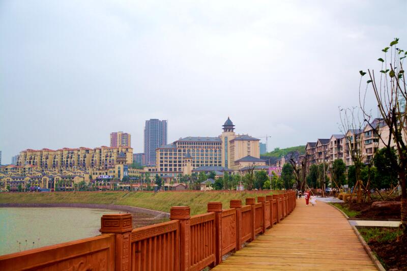 河对岸,就是四川合江县的九支镇.