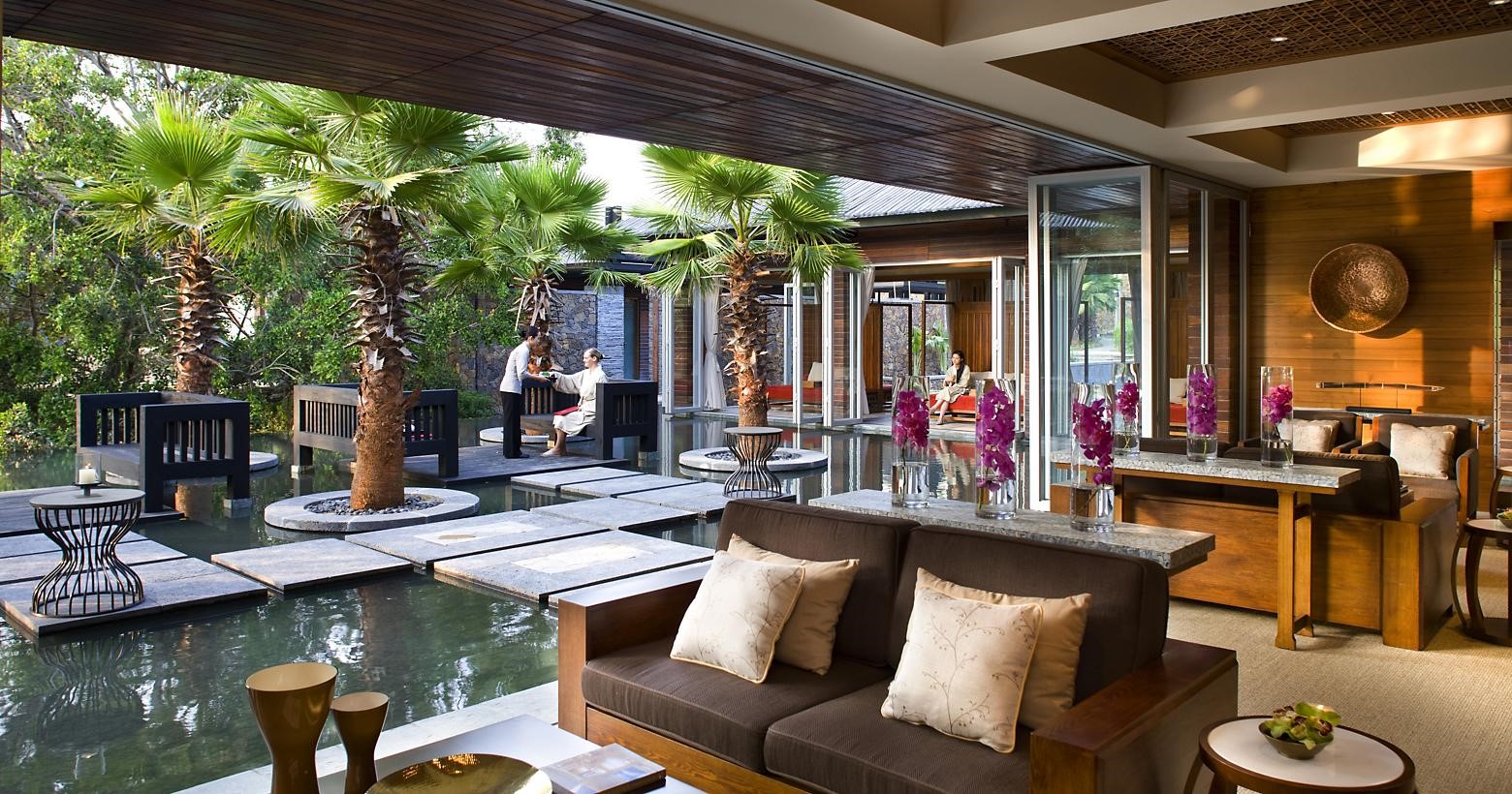 求推荐三亚高端spa水疗会所最好是在大东海区域的准备去三亚旅游暂定