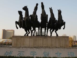 洛阳周王城天子驾六博物馆
