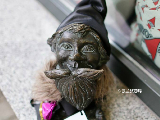 小矮人雕塑