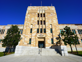 昆士兰大学