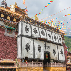 SICHUAN, CHINA - JUL 17 2014: Jingang Monastery. a famous Lamasery in Kangding, Sichuan, China.