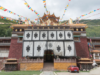 康定金刚寺