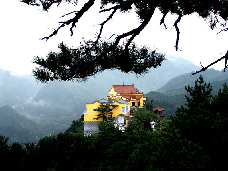 九华山东崖禅寺