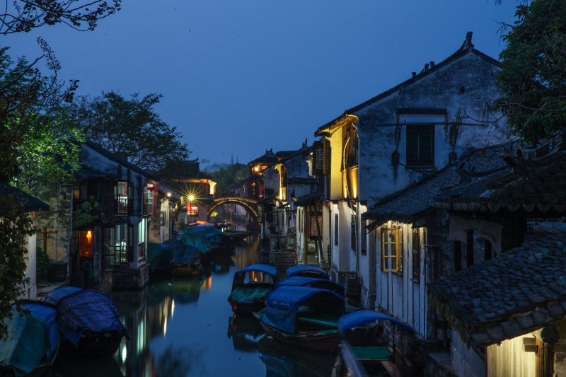 【夜游周庄】 寻找撩人的夜色