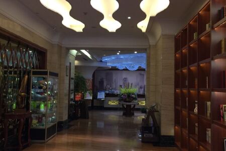 【怡家名人首座酒店(成都温江大学城店)】地址:南熏大道3段155号商会