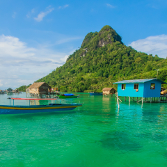 Beautiful landscapes view borneo sea gypsy water village in Bodgaya Mabul Island, Semporna Sabah, Malaysia.