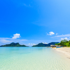 beautiful beach at Mantabuan Island, Samporna Sabah