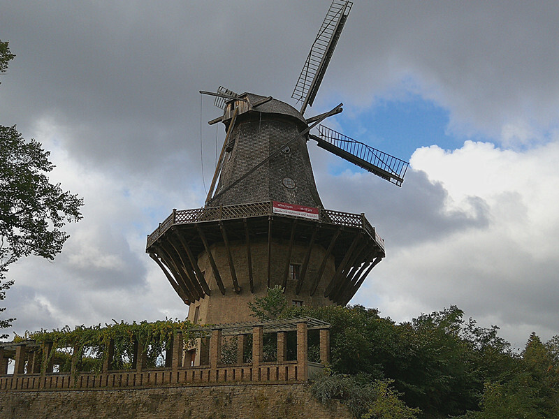 无忧宫门外的风车成为了德国法制的象征