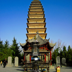 齐云塔