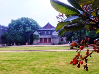 南京大学