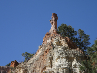陆良彩色沙林景区