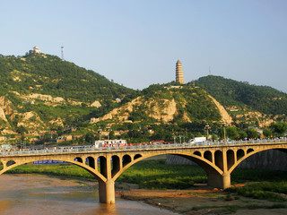 延河大桥