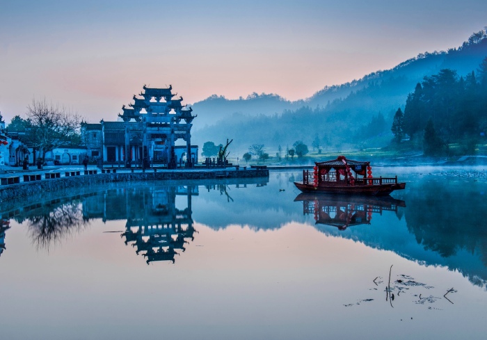 桃花开了,油菜花也开了,我们走进了古徽派的老村子老故事里【多图】_