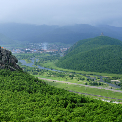 喇嘛山