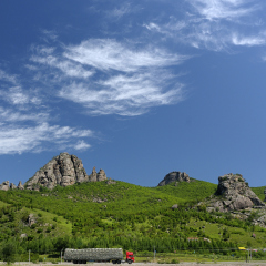 喇嘛山