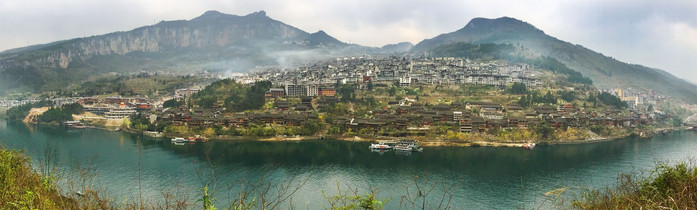 龚滩古镇全景