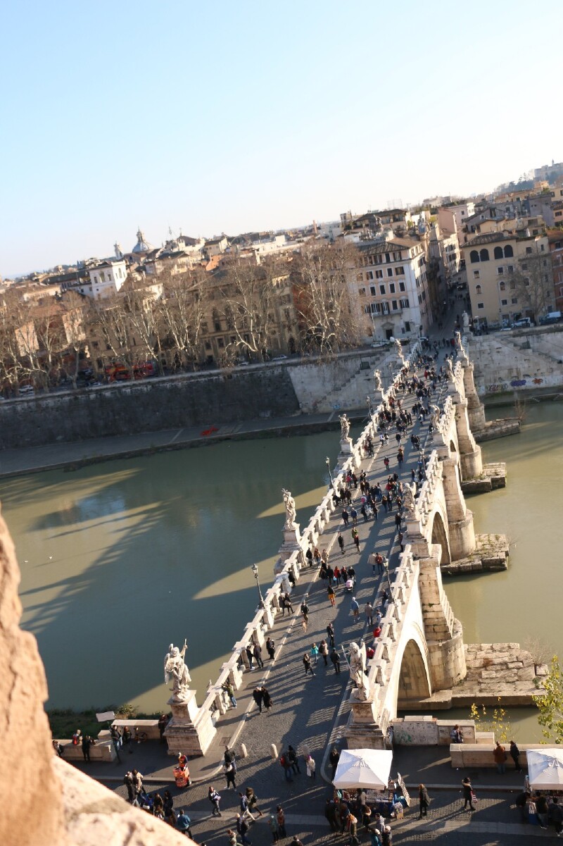 美丽动人的圣天使大桥