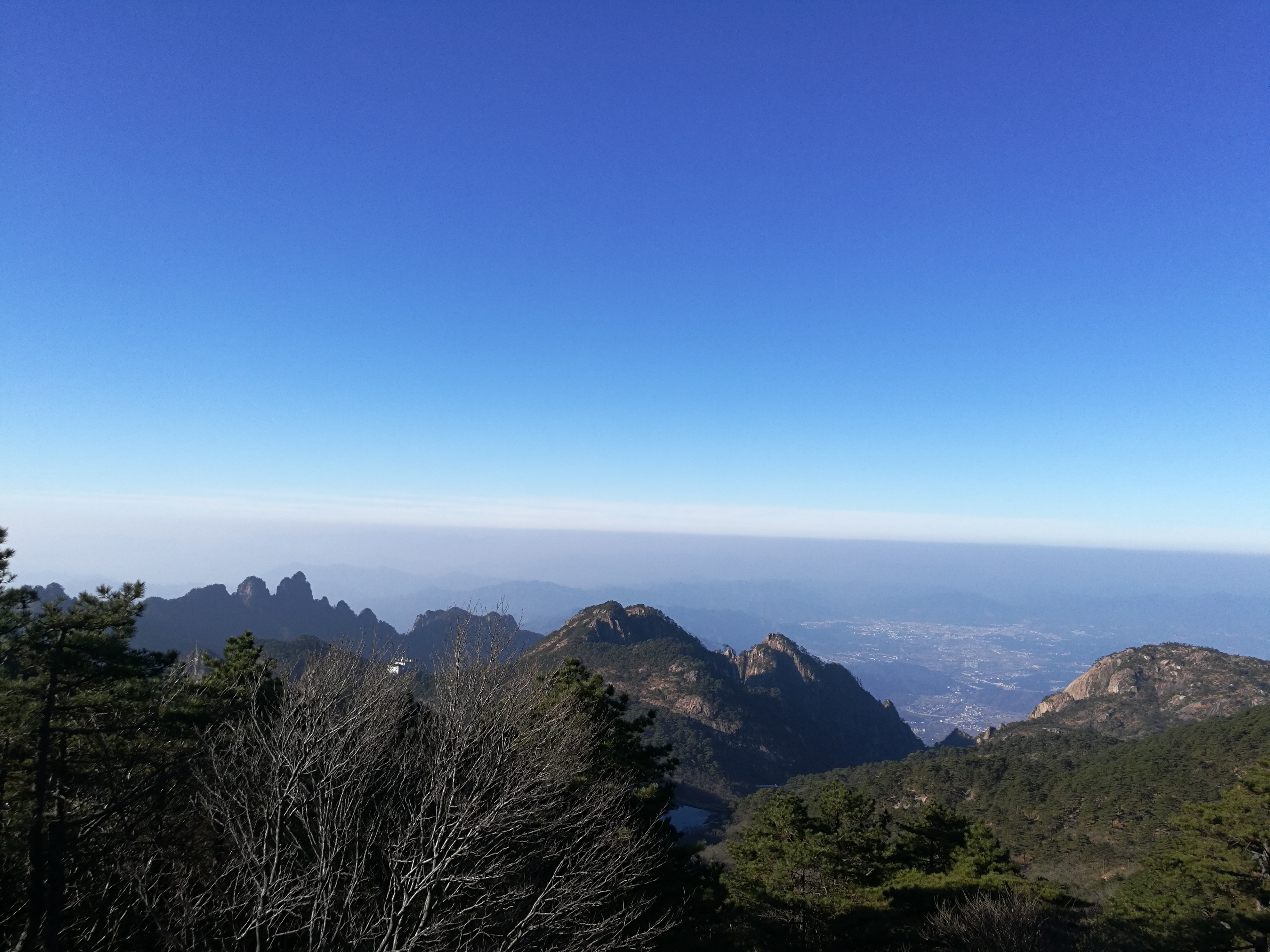  黃山-宏村-屯溪老街3日遊>黃山北站接送 多車次自選 ,1晚山上1晚市區