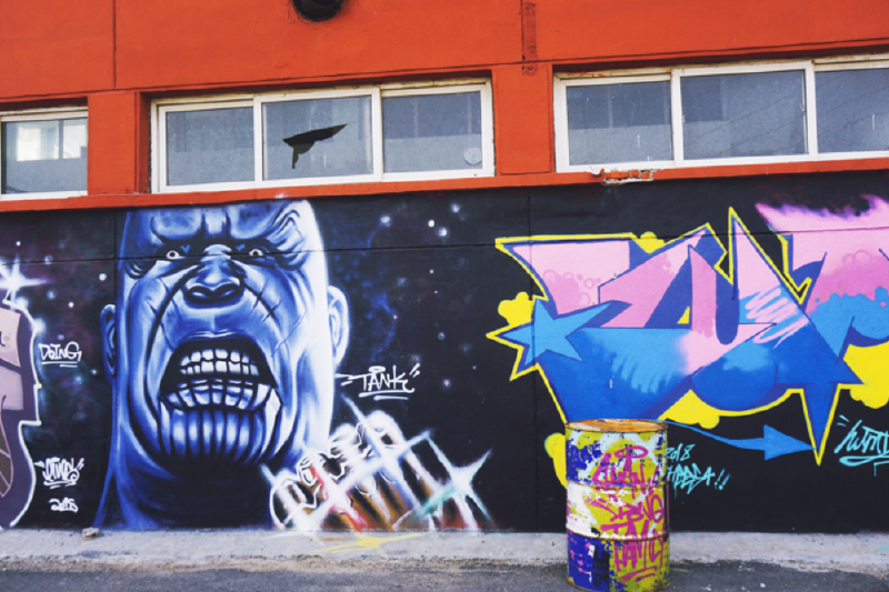 涂鸦者们天马行空的创意遍布在厂区的每一