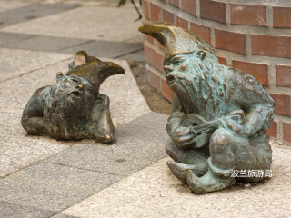 小矮人雕塑