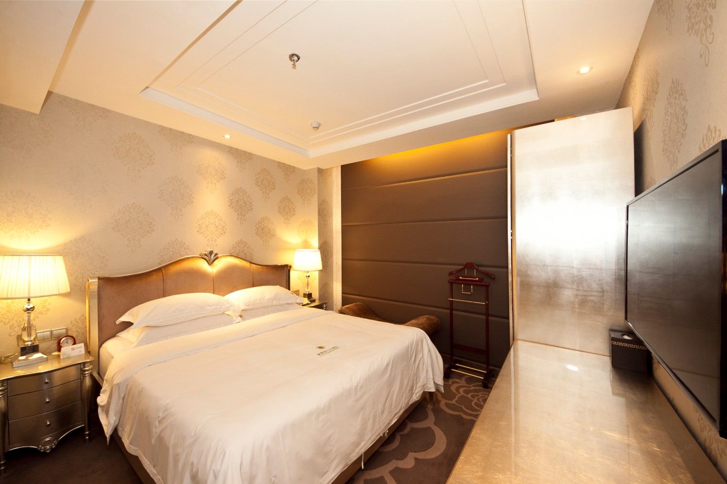 鹊桥酒店-福建丽景假日大酒店预订-福建丽景假日大酒店价格,点评,电话