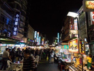 六合夜市