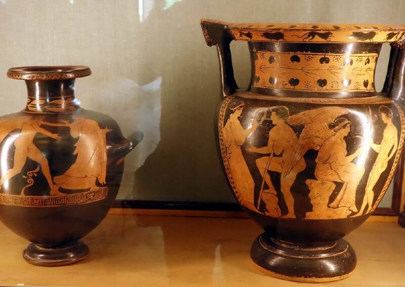 位于罗马大厅到出口大厅的途中,主要展览古希腊古罗马的雕塑