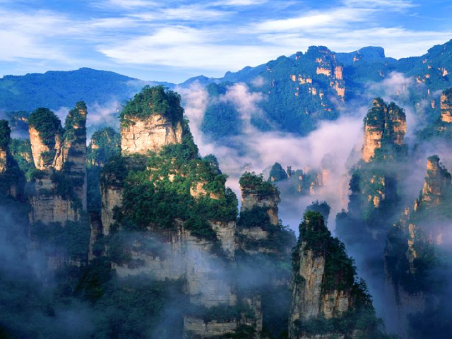 湖南-长沙-张家界5日游 凤凰古城-毛主席铜像-