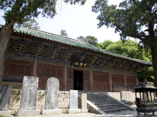 灵岩寺
