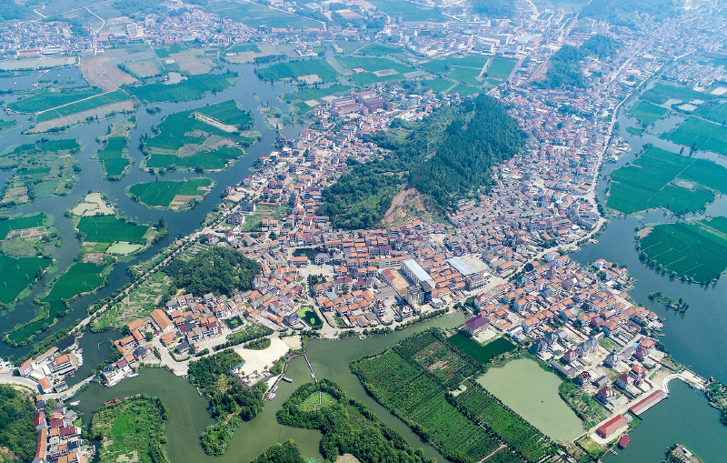 俯瞰诸暨白塔湖国家湿地公园美若仙境酷似水上迷宫