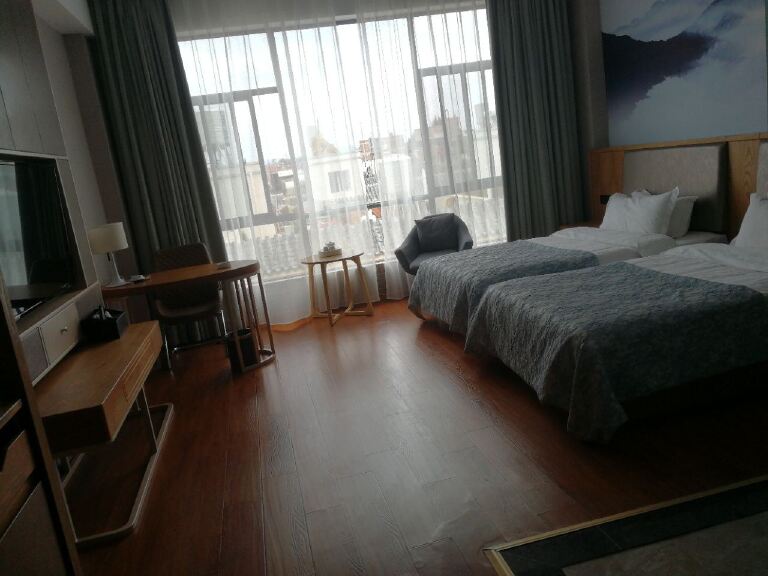 昭通华冠酒店