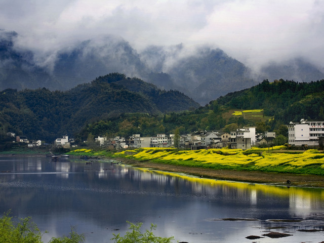 新安江山水画廊 徽州古城 宏村三日游>山水画卷新安江山水画廊,徽州