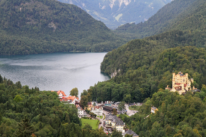 途牛首发掠过巴伐利亚高原的风
