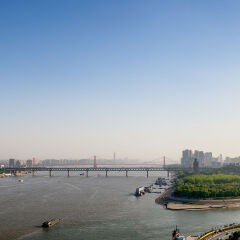 武汉市长江主轴天际线南岸嘴全景