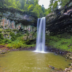 中国吉林长白山望天鹅十五道沟火山岩石瀑布流水地质风光