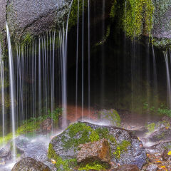 中国吉林长白山望天鹅十五道沟火山岩石瀑布流水地质风光