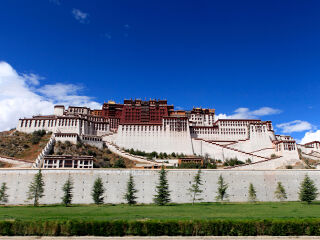 布达拉宫