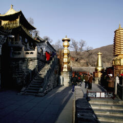 山西五台山佛教显通寺