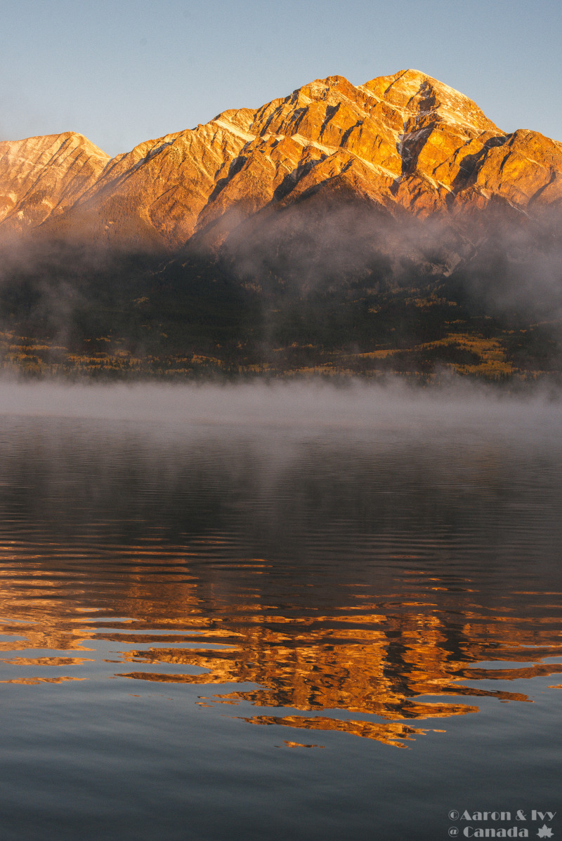 最美艾伯塔#寻觅潜藏在山水间的那一抹鲜艳亮丽的"红"