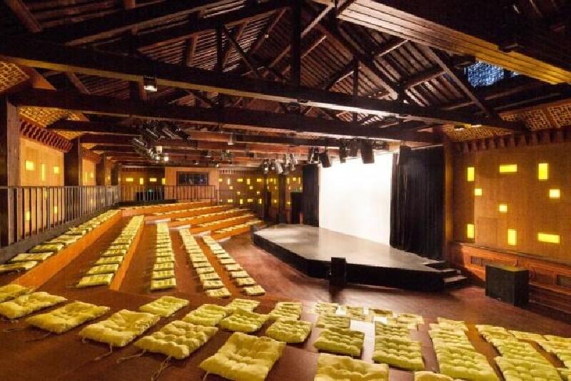 蚌湾剧场另外,乌镇景区还有木心美术馆,从外观的现代化,到内在展示的