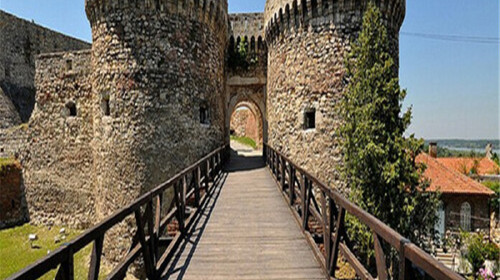 马尼亚3国全景深度13日游 一价全含海航直飞全